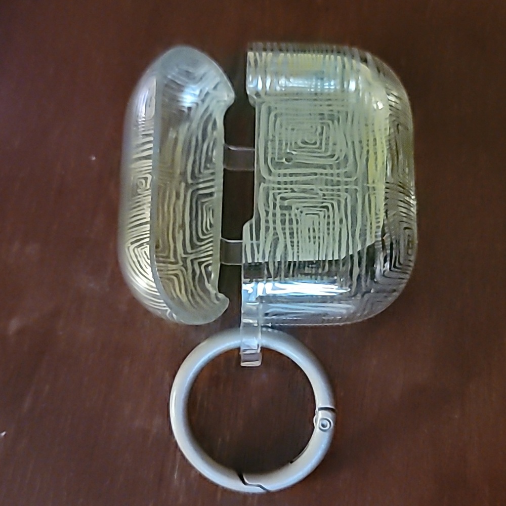 heyday Apple AirPods (3 Generation) Gold Hard Earbud Case with Carabiner Clip - Picture 5 of 8